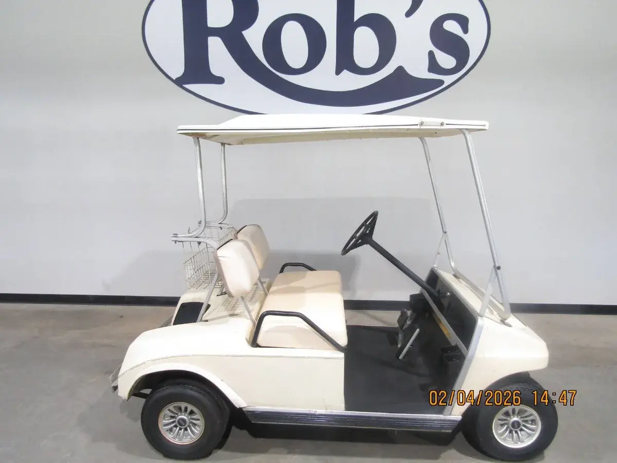 2000 Club Car DS Stock photo 1