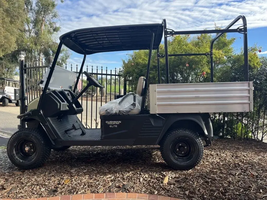 2026 Cushman Hauler PRO ELiTE Lithium photo 1
