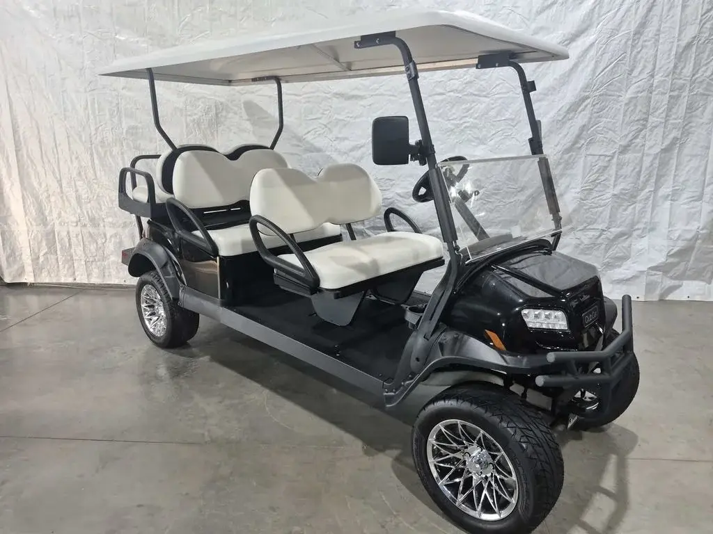 2023 Club Car Onward 6 Passenger photo 1