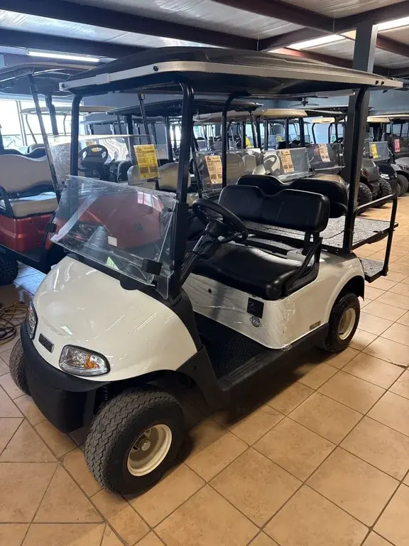 2021 E-Z-GO RXV photo 1