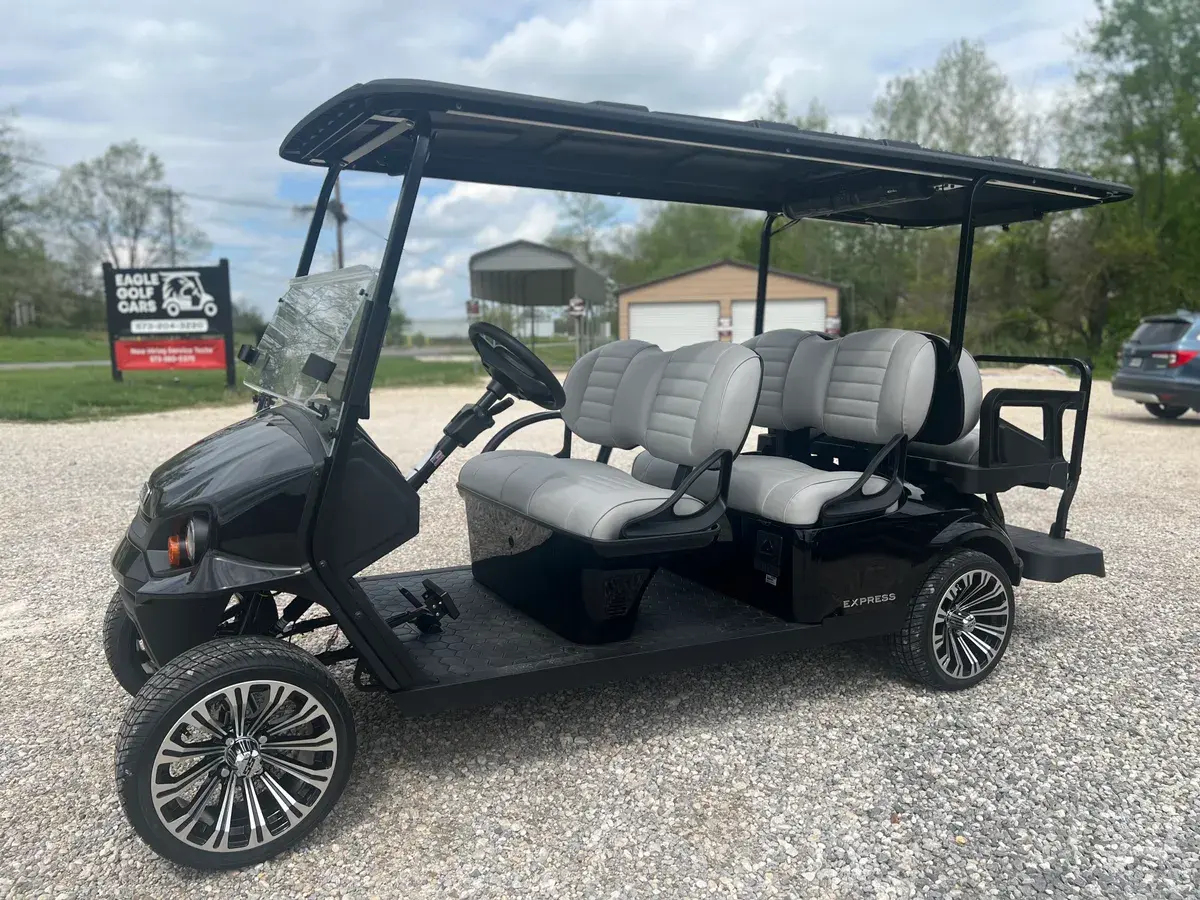 2026 E-Z-GO Express 6 Touring ST ELiTE Lithium photo 1