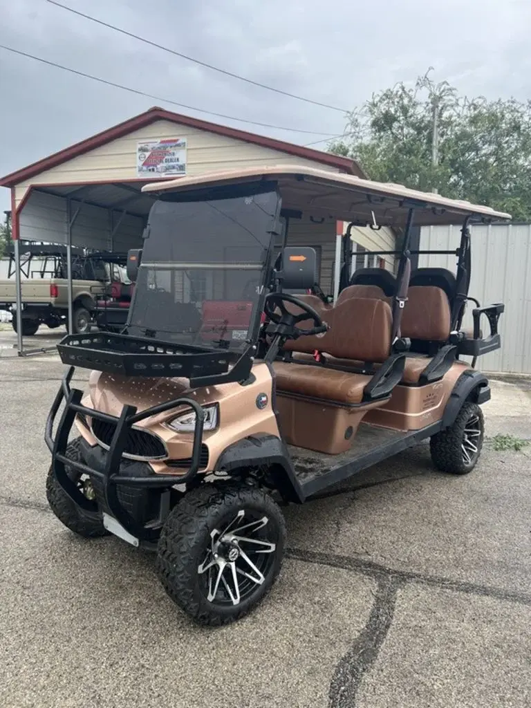 2023 VCarts® VC Limo 6 Seater photo 1