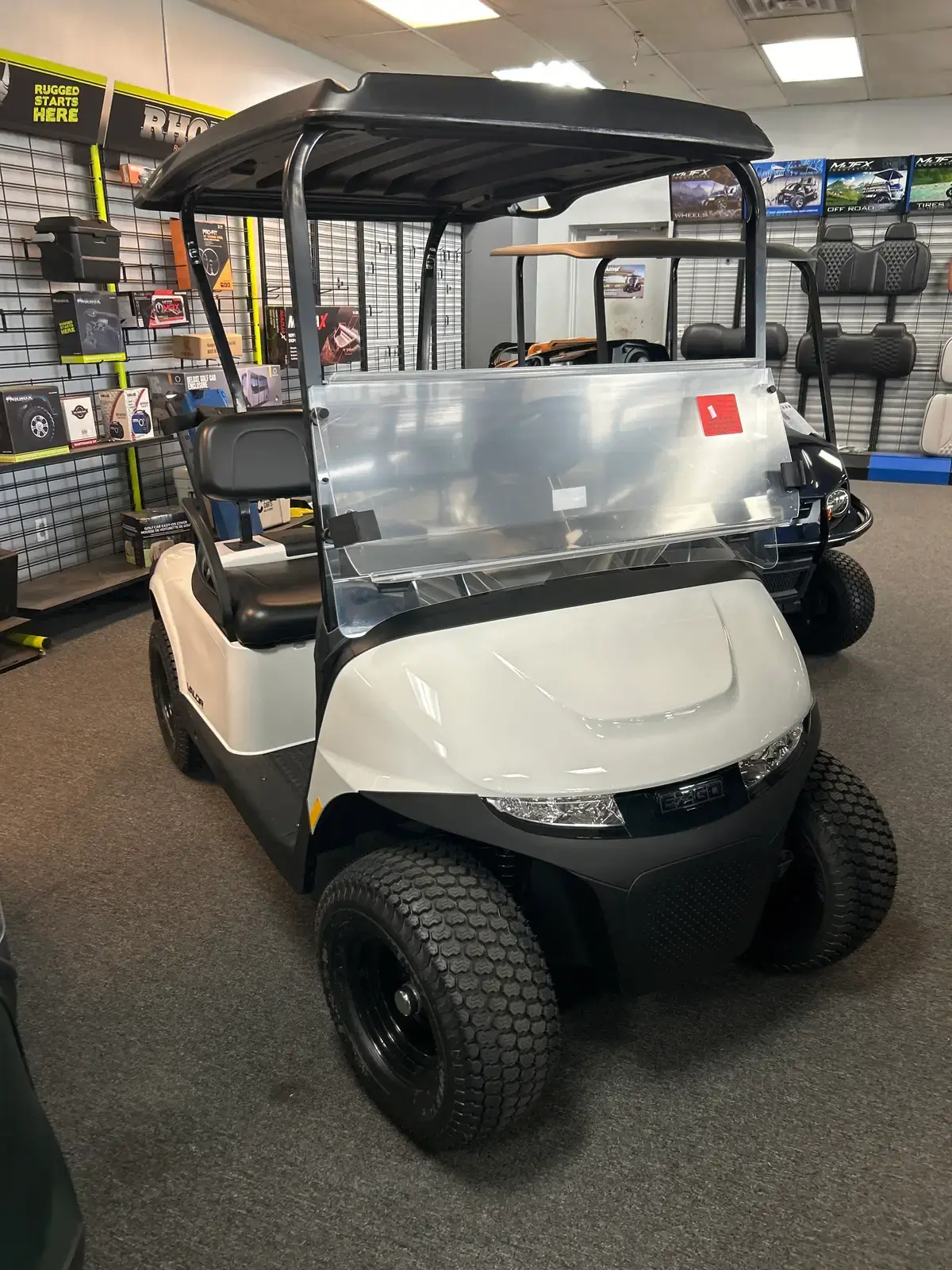 2027 E-Z-GO RXV 2 Valor S 13.5-hp Gas photo 1