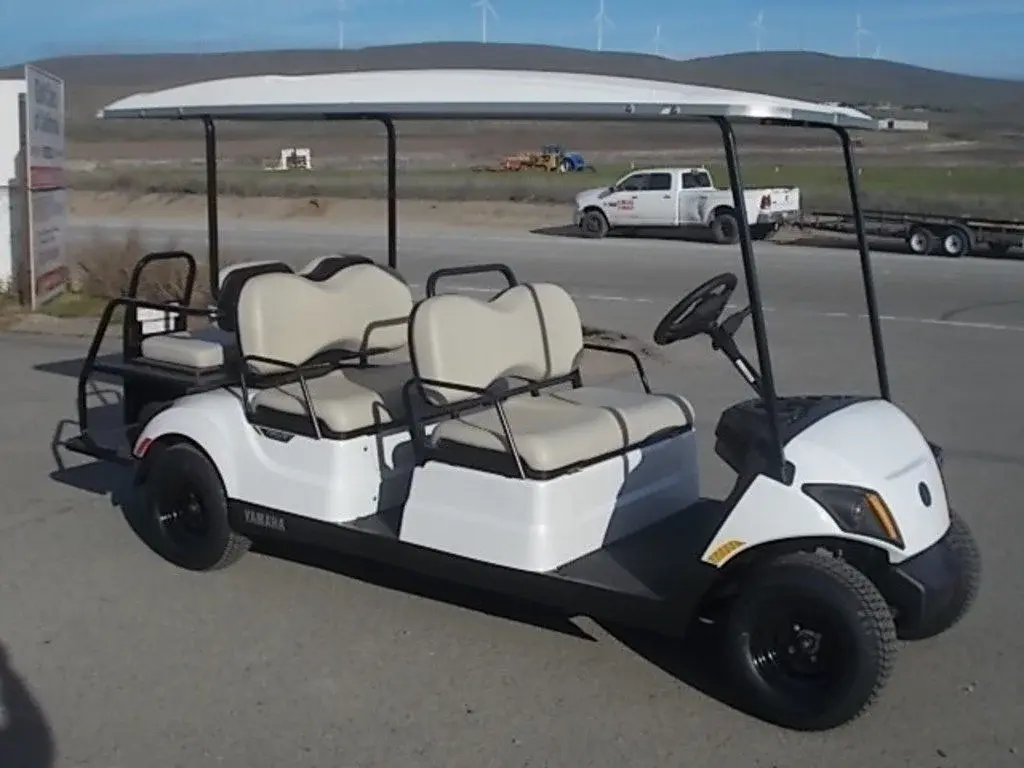 2025 Yamaha Drive2 Concierge® 4 Powertech AC photo 1
