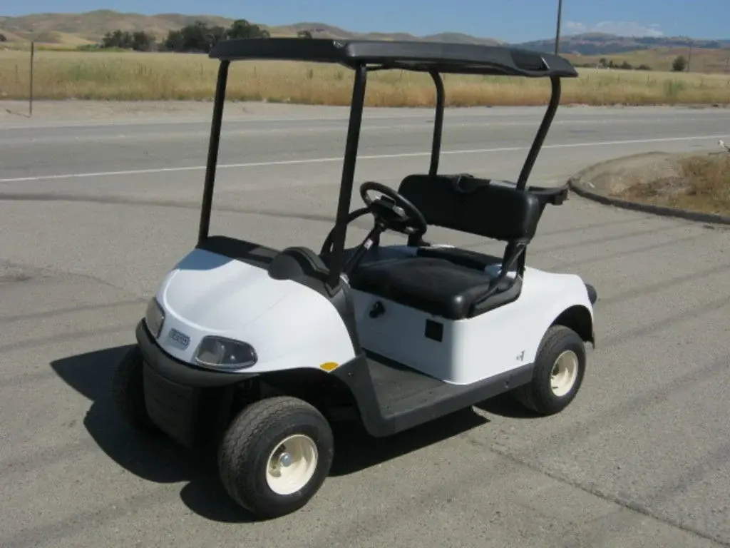 2023 E-Z-GO Freedom photo 1