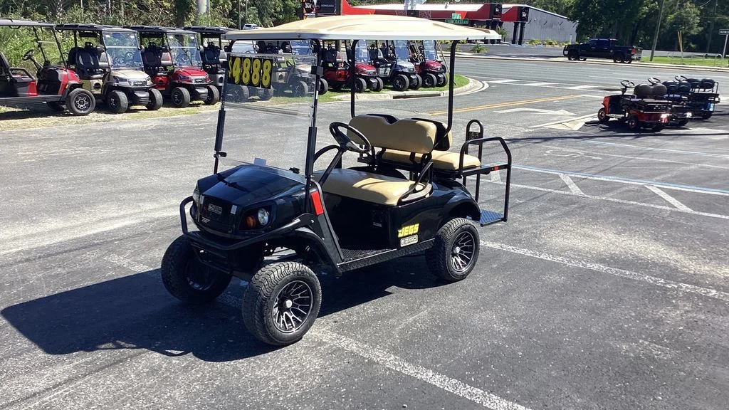 2017 E-Z-GO HAULER photo 1