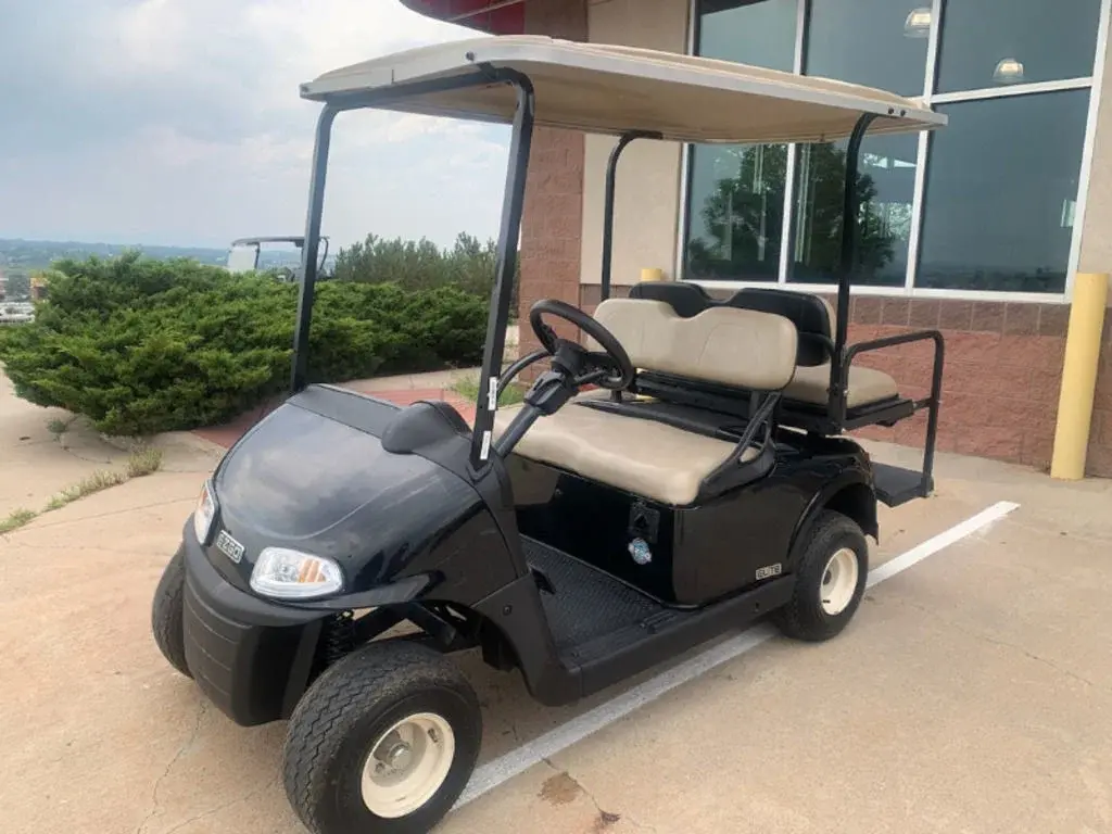 2021 E-Z-GO RXV ELiTE Lithium photo 1