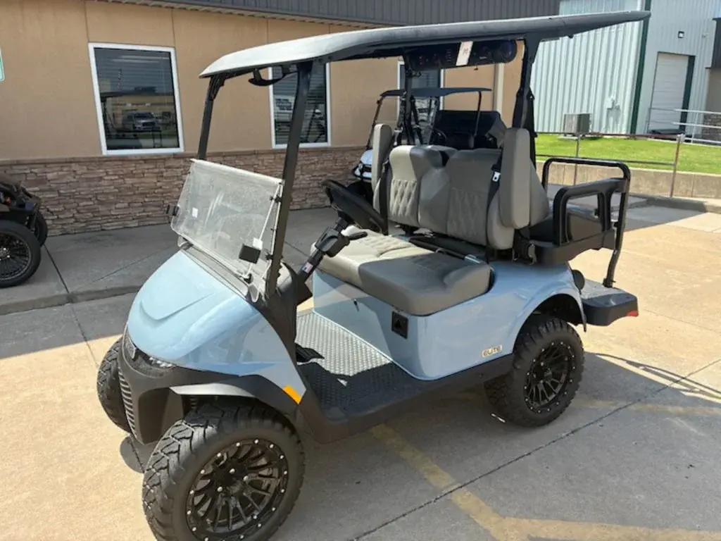 2026 E-Z-GO RXV ELiTE Lithium photo 1