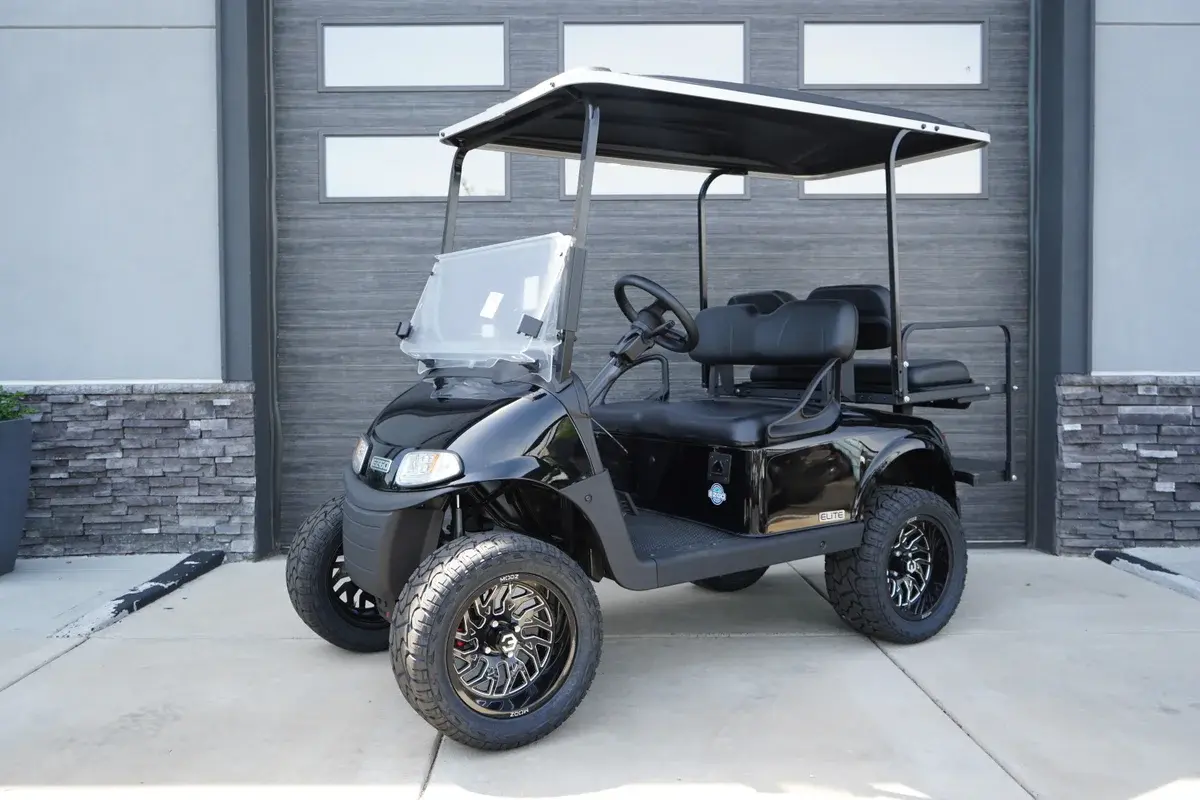 2021 E-Z-GO RXV ELiTE Lithium photo 1