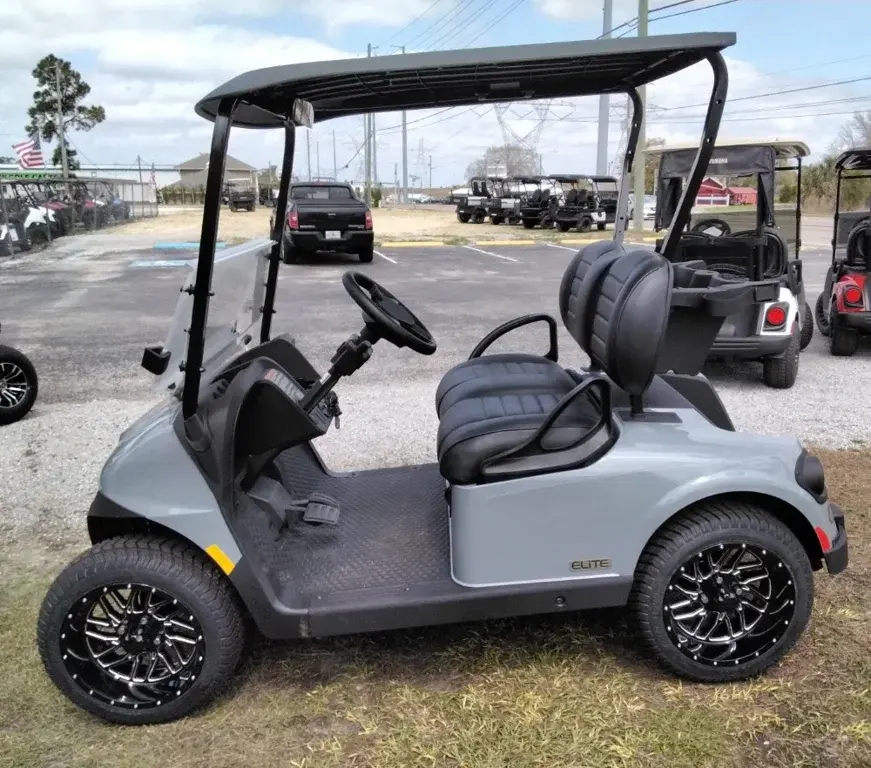 2026 E-Z-GO RXV photo 1