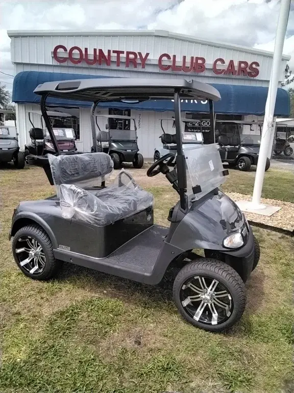 2022 E-Z-GO RXV photo 1