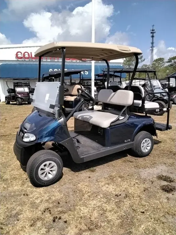 2022 E-Z-GO RXV photo 1