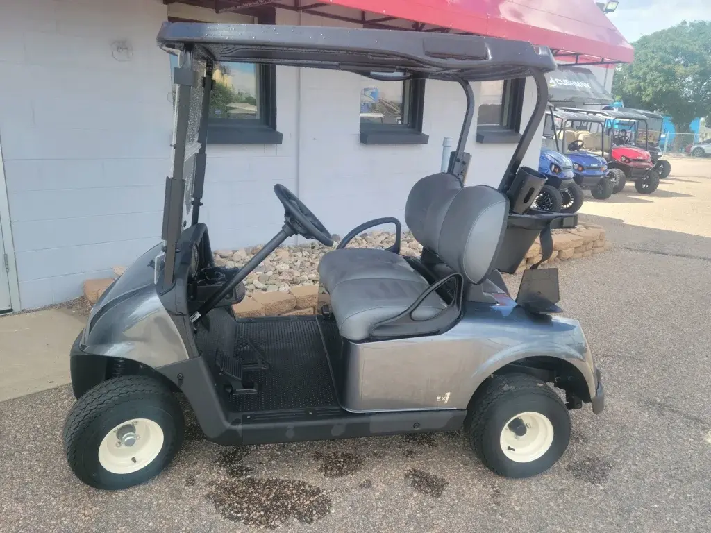 2022 E-Z-GO RXV EX1 Gas photo 1