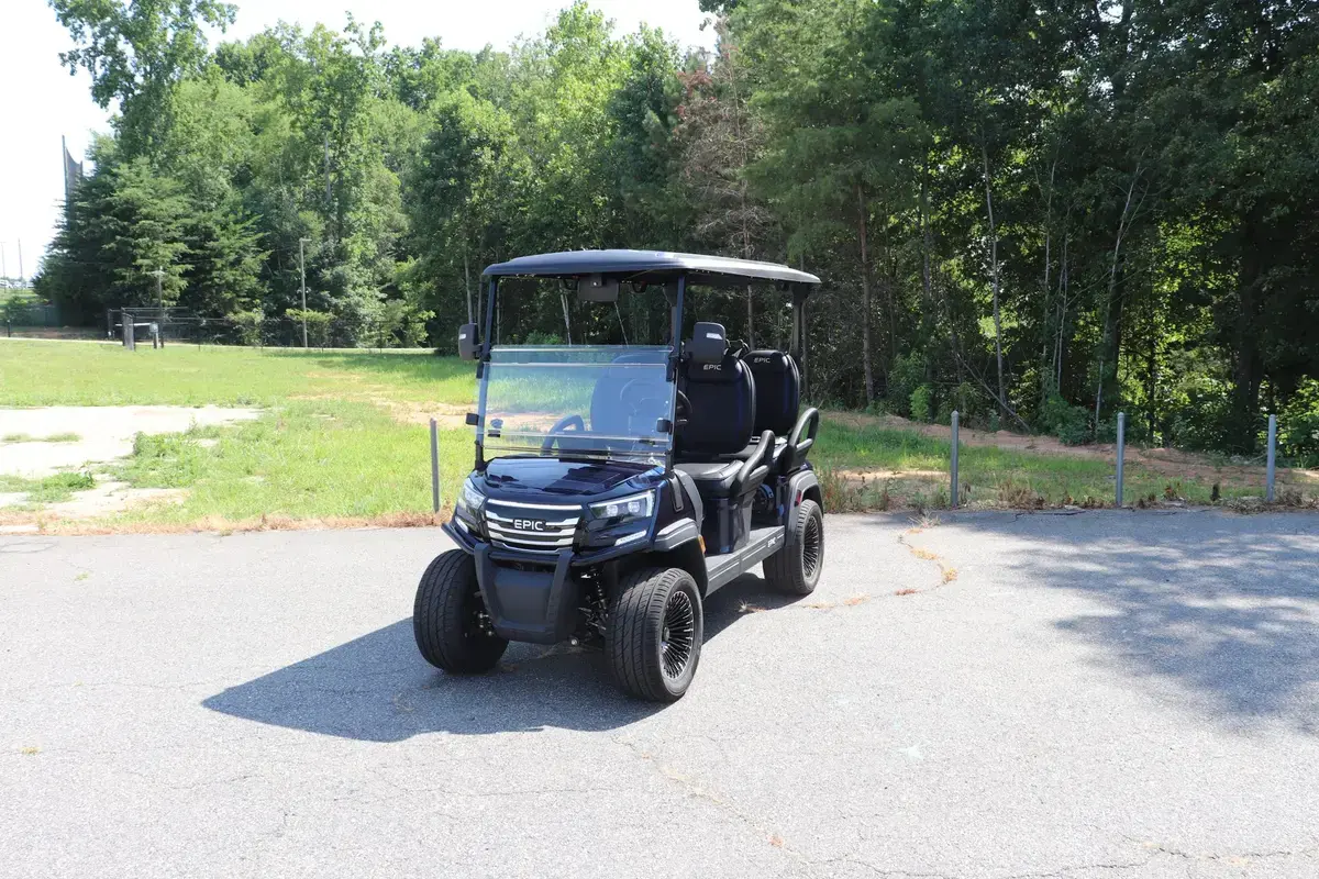 2026 Epic Carts E40FX photo 1