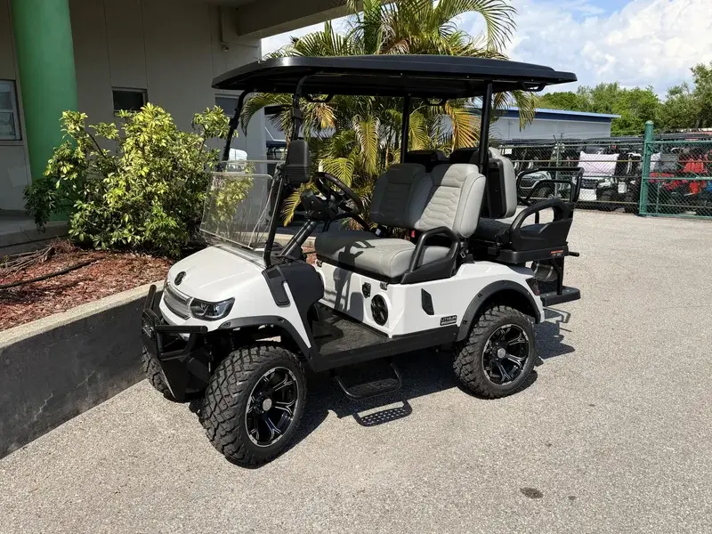 2026 Evolution Classic Air 2+2 LIFTED Lithium 105AH photo 1