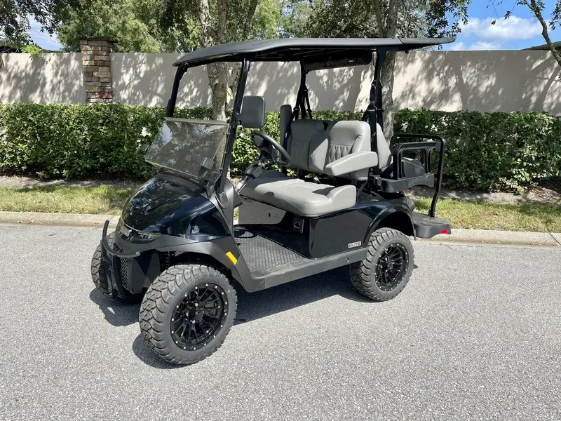2026 E-Z-GO RXV ELiTE Lithium photo 1