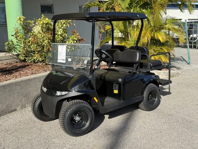 2026 E-Z-GO Valor 48V Electric photo 1