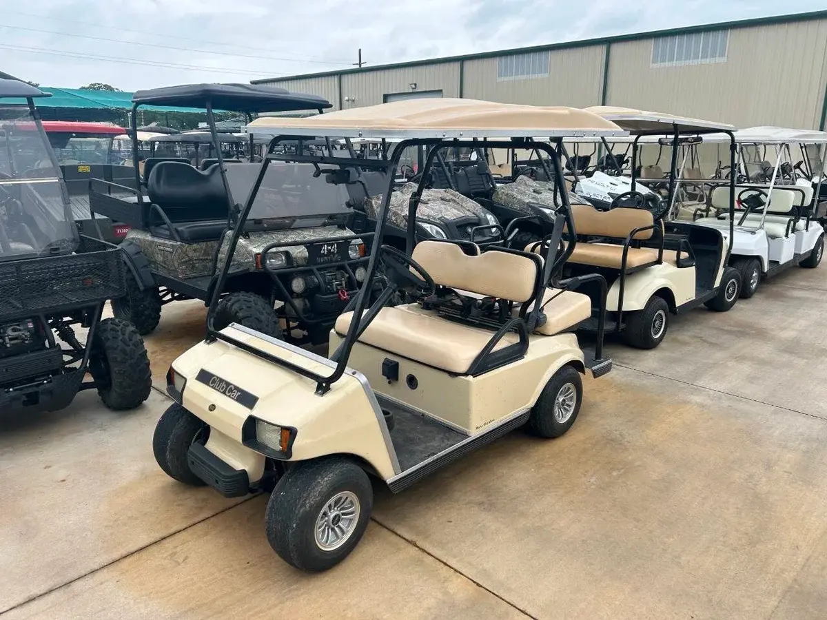 2003 Club Car 4 Passenger Electric FLA photo 1