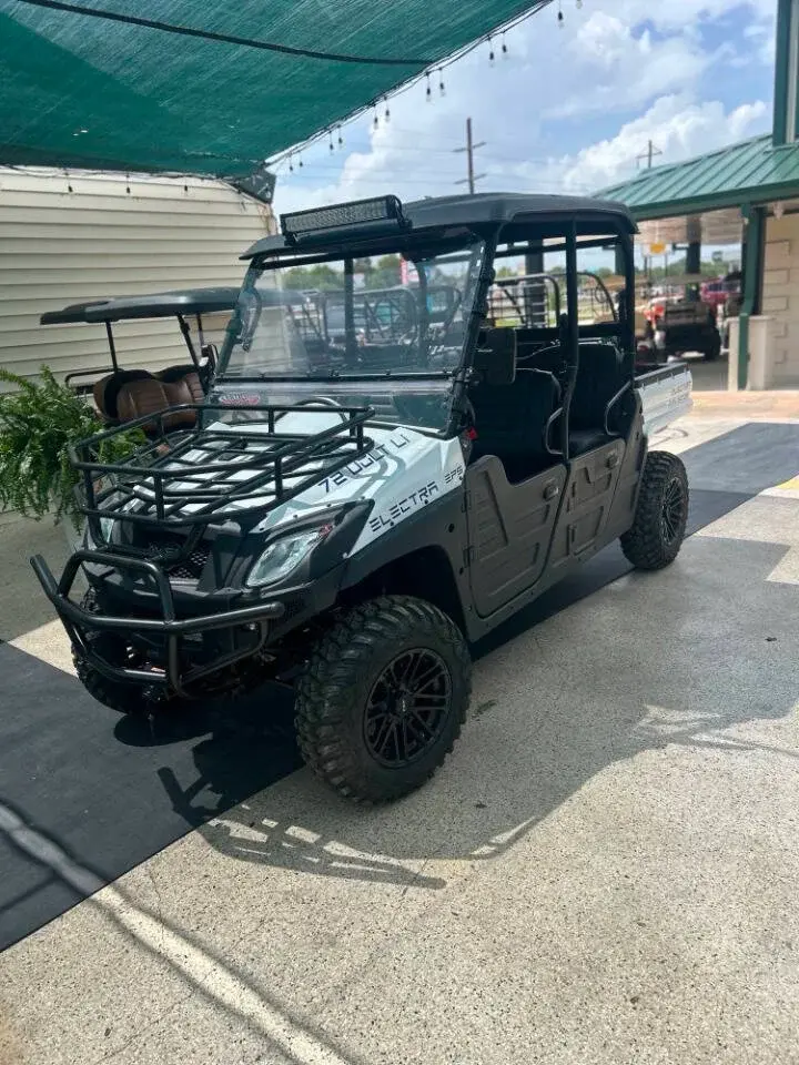 2027 HuntVe Electra Crew 4x4 Electric 15.3 kWh Lithium EPS photo 1