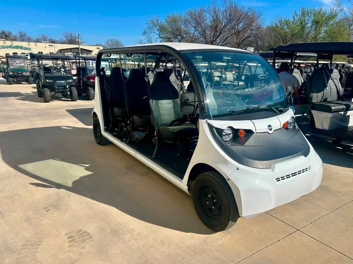 2024 GEM e6 Electric Lithium photo 1
