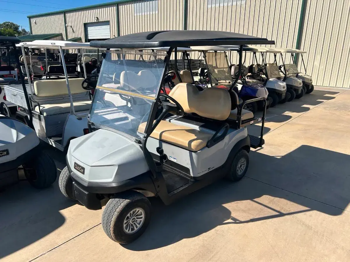 2021 Club Car 4 Passenger FLA Electric photo 1