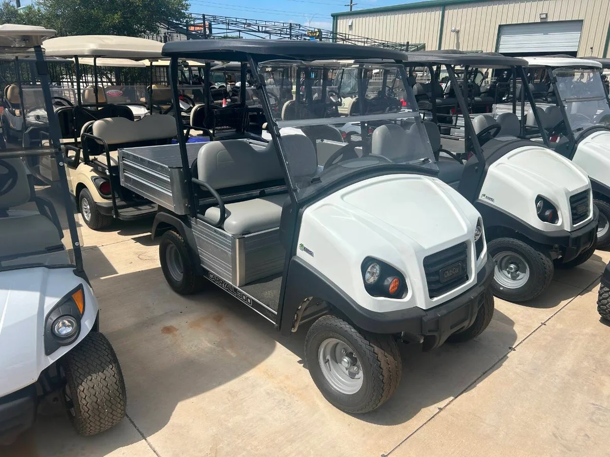 2026 Club Car Carryall 300 photo 1