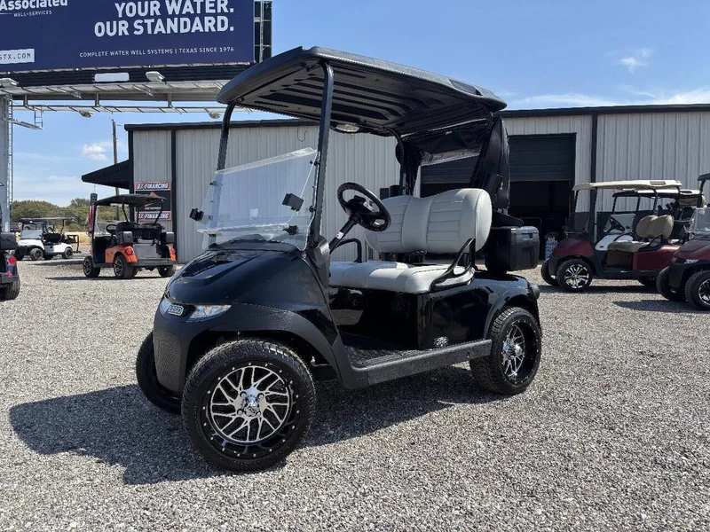 2025 E-Z-GO Freedom ELiTE Lithium photo 1