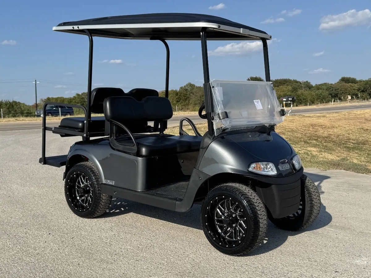2021 E-Z-GO RXV ELiTE Lithium photo 1