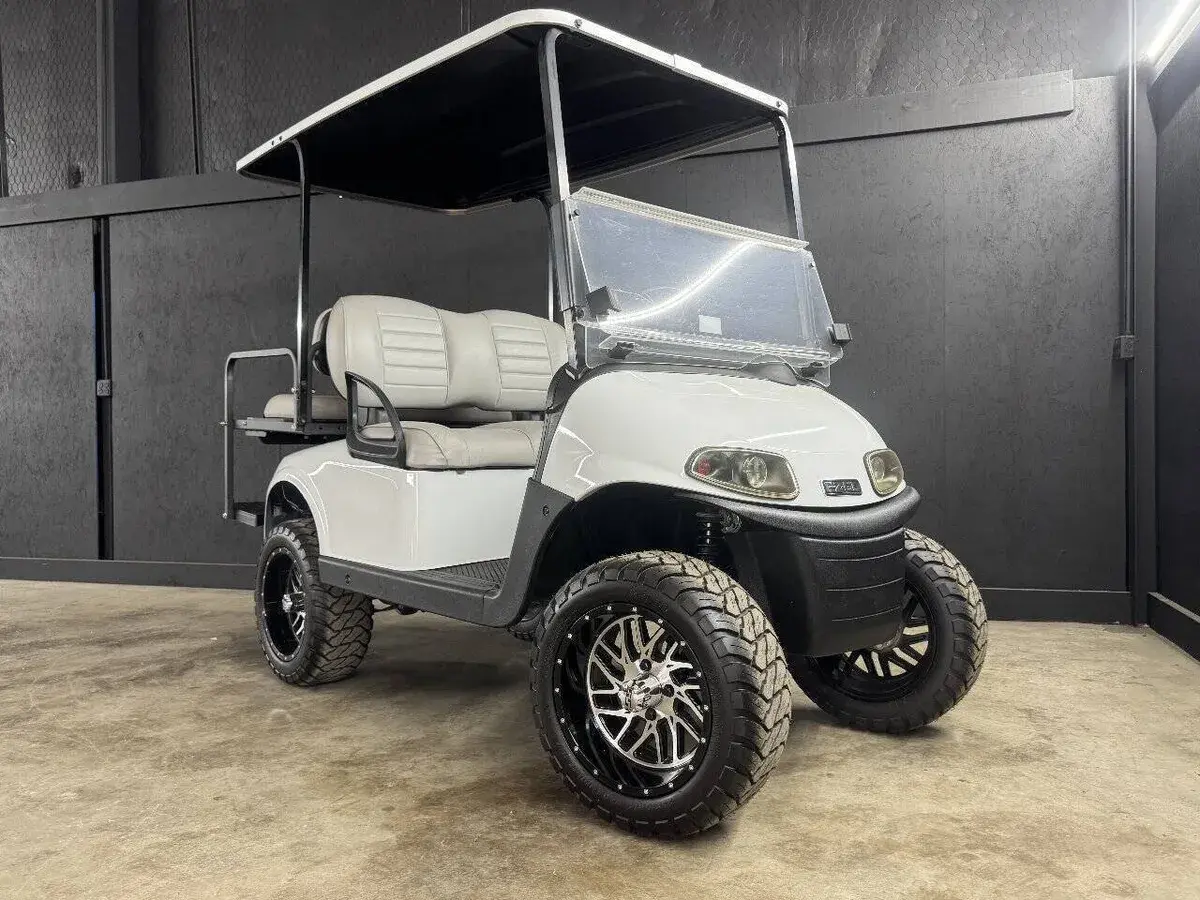 2022 E-Z-GO Freedom ELiTE Lithium photo 1