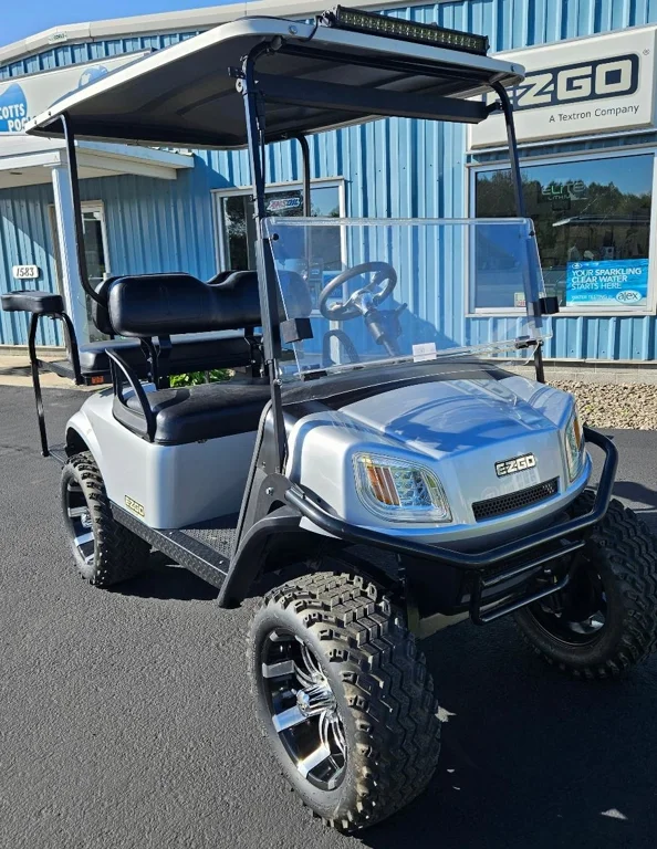 2019 E-Z-GO Express photo 1