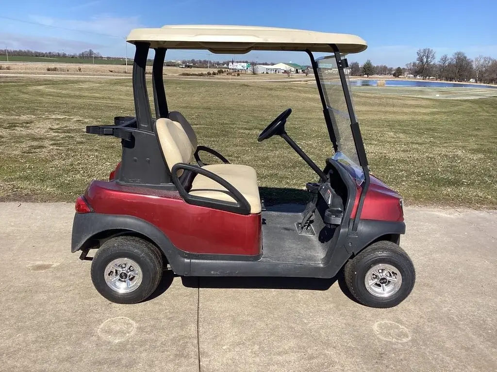 2021 Club Car Tempo photo 1
