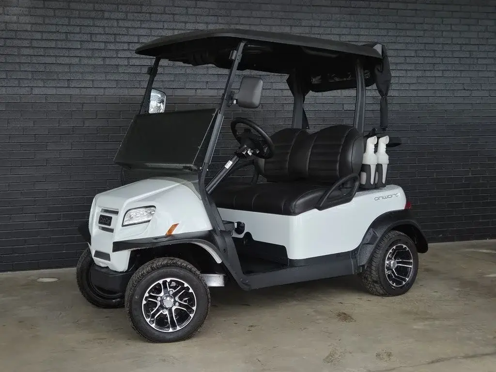 2018 Club Car Onward photo 1