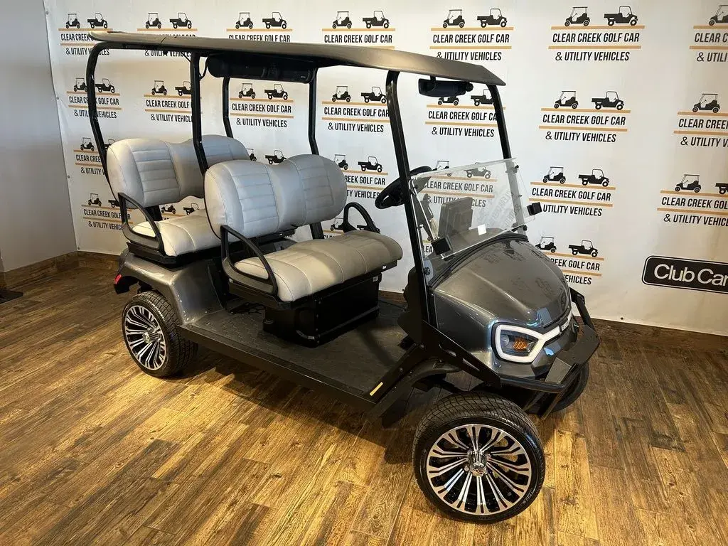 2026 E-Z-GO Liberty photo 1