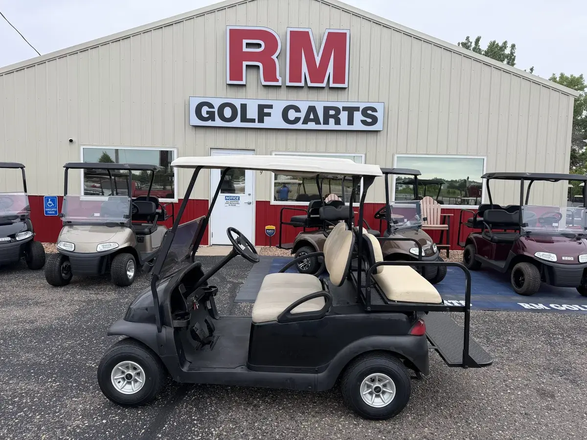 2015 Club Car Precedent Electric photo 1
