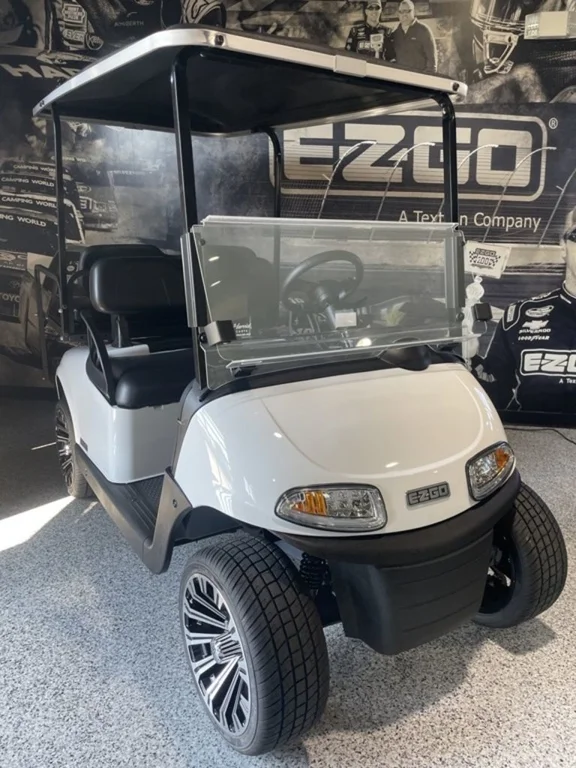 2020 E-Z-GO RXV photo 1