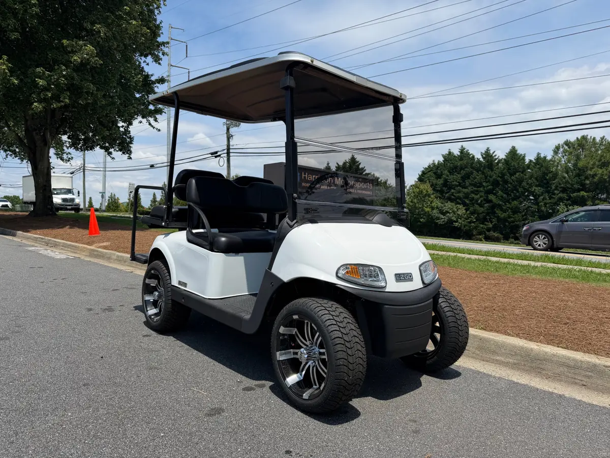 2021 E-Z-GO RXV ELiTE Lithium photo 1