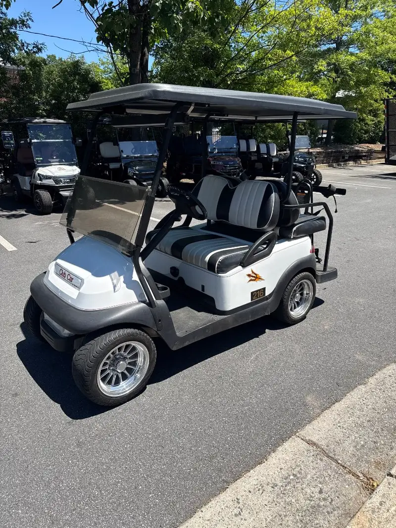 2008 Club Car Precedent Electric photo 1