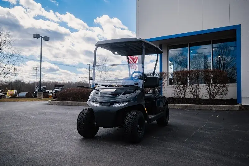 2025 E-Z-GO Valor 48V Electric photo 1