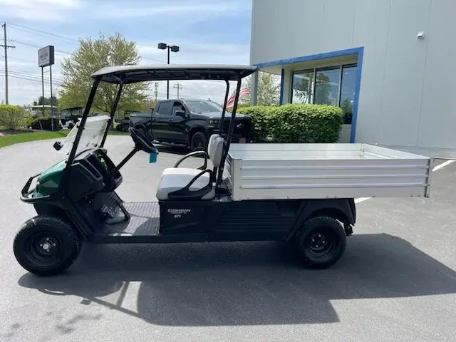 2025 Cushman Hauler Gas/EFI Powered photo 1