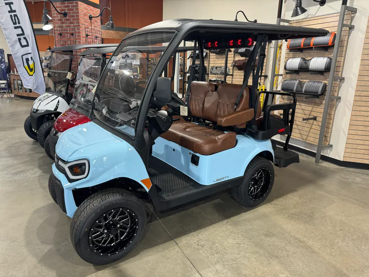 2027 E-Z-GO Liberty LSV photo 1